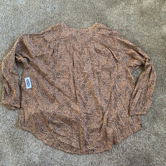 Oversized Printed Button-Front Blouse - Picture 3 of 4